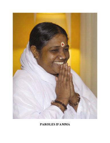 خرید و دانلود نسخه کامل کتاب Paroles d’Amma_68cf2257eeb7c.jpeg خرید و دانلود نسخه کامل کتاب Paroles d’Amma