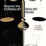 خرید و دانلود نسخه کامل کتاب Beyond the Formalist-Realist Divide: The Role of Politics in Judging