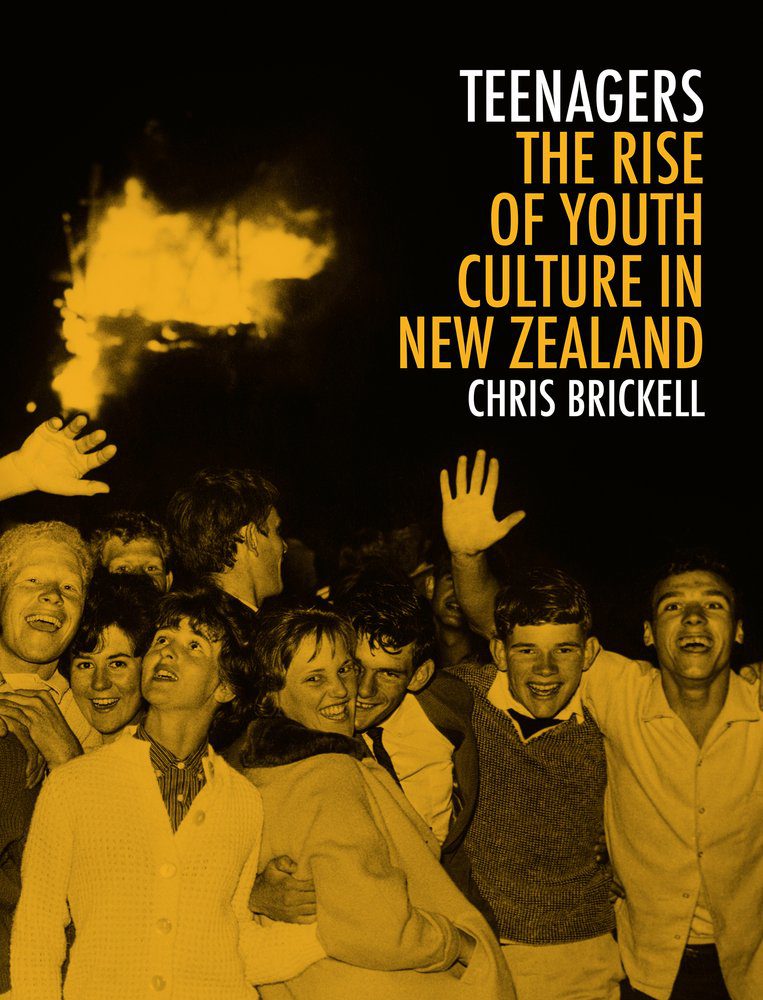 خرید و دانلود نسخه کامل کتاب Teenagers: The Rise of Youth Culture in New Zealand_68e5a8a581e28.jpeg خرید و دانلود نسخه کامل کتاب Teenagers: The Rise of Youth Culture in New Zealand