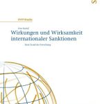خرید و دانلود نسخه کامل کتاب Wirkungen und Wirksamkeit internationaler Sanktionen : Zum Stand der Forschung