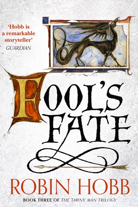Fool’s Fate by Robin Hobb_69e903618f93f.jpeg خرید و دانلود نسخه کامل کتاب صوتی انگلیسی سرنوشت دلقک، اثر رابین هاب (از مجموعهی سهگانه مرد کهربایی, قلمرو الدرلینگها) Fool's Fate by Robin Hobb - تصویر 1