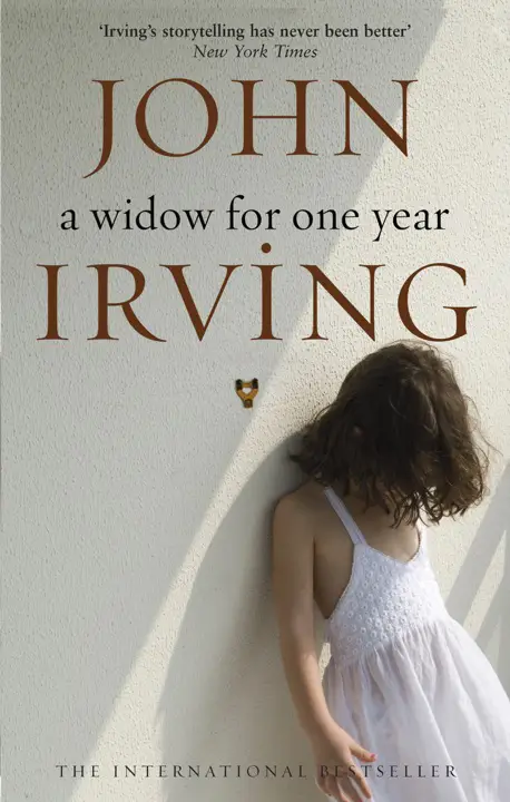 A Widow for One Year by John Irving_6a15695001e88.webp خرید و دانلود نسخه کامل کتاب صوتی انگلیسی بیوهای برای یک سال، اثر جان ایروینگ A Widow for One Year by John Irving - تصویر 1