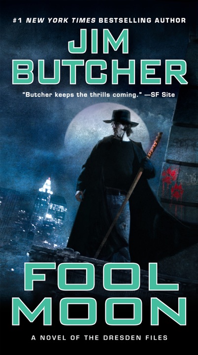 Fool Moon by Jim Butcher_6a04a3828e0f0.jpeg خرید و دانلود نسخه کامل کتاب صوتی انگلیسی ماه احمق، اثر جیم بوچر (از مجموعهی پروندههای درسدن) Fool Moon by Jim Butcher - تصویر 1
